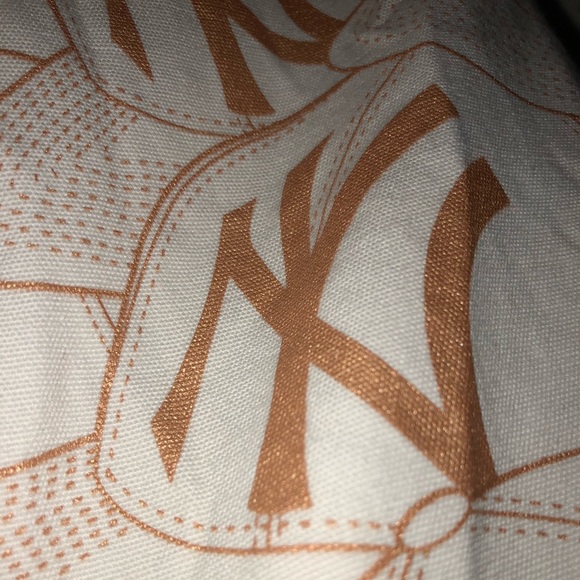 New York Yankees Jacket - Picture 3 of 5